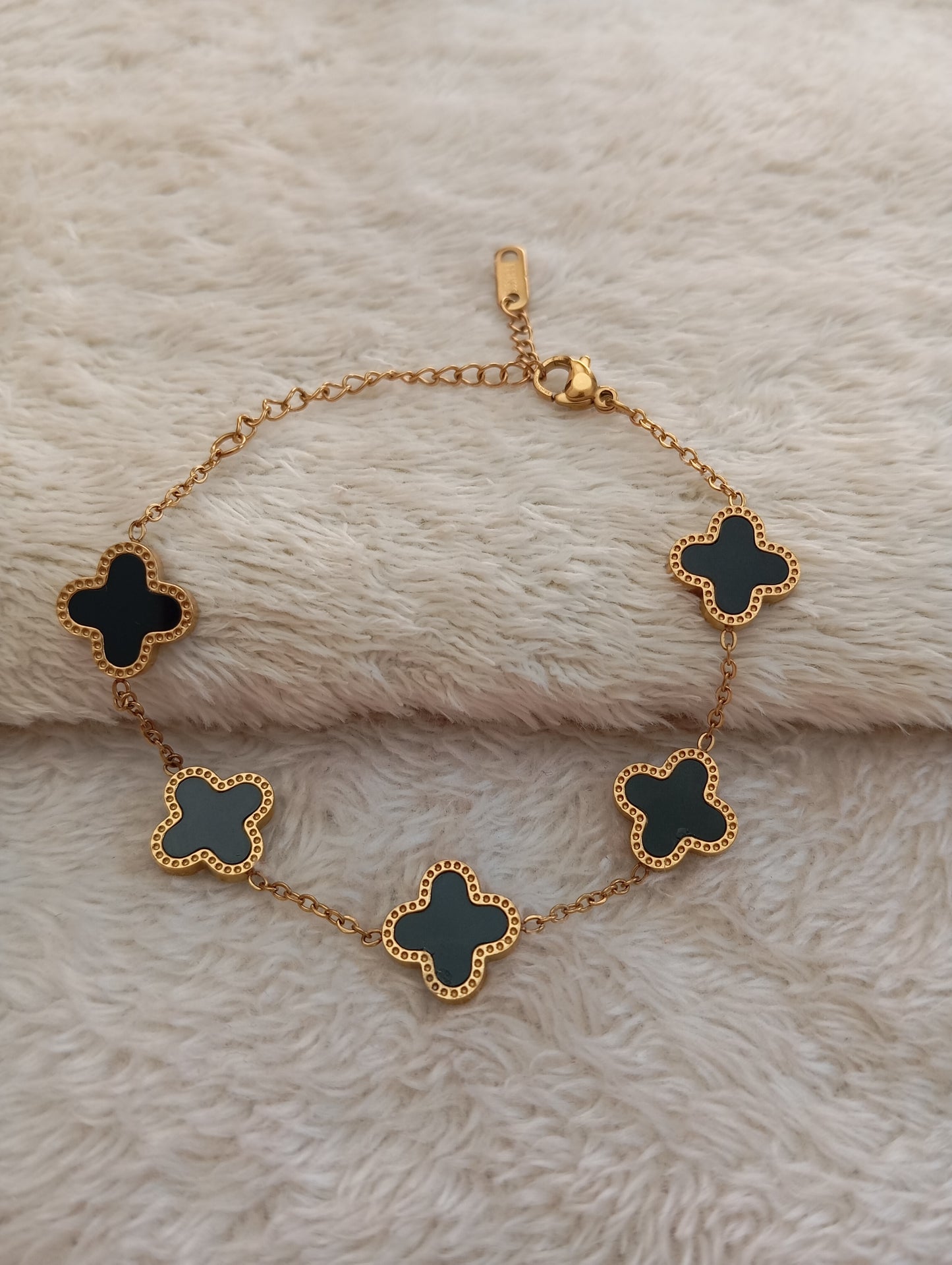 Black Stone Multiple Clover Bracelet