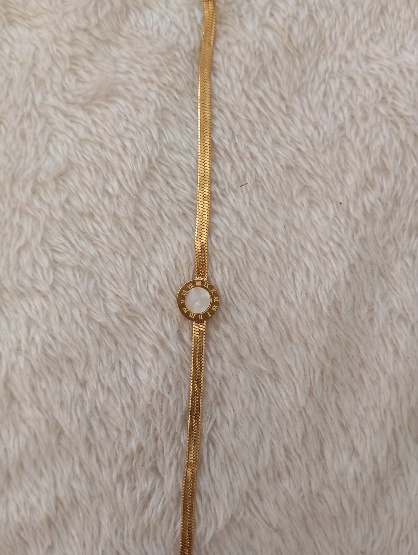 White Stone Roman Broad Chain Bracelet