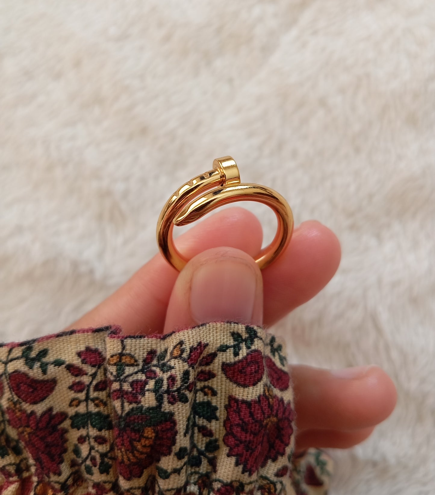 Nail Ring