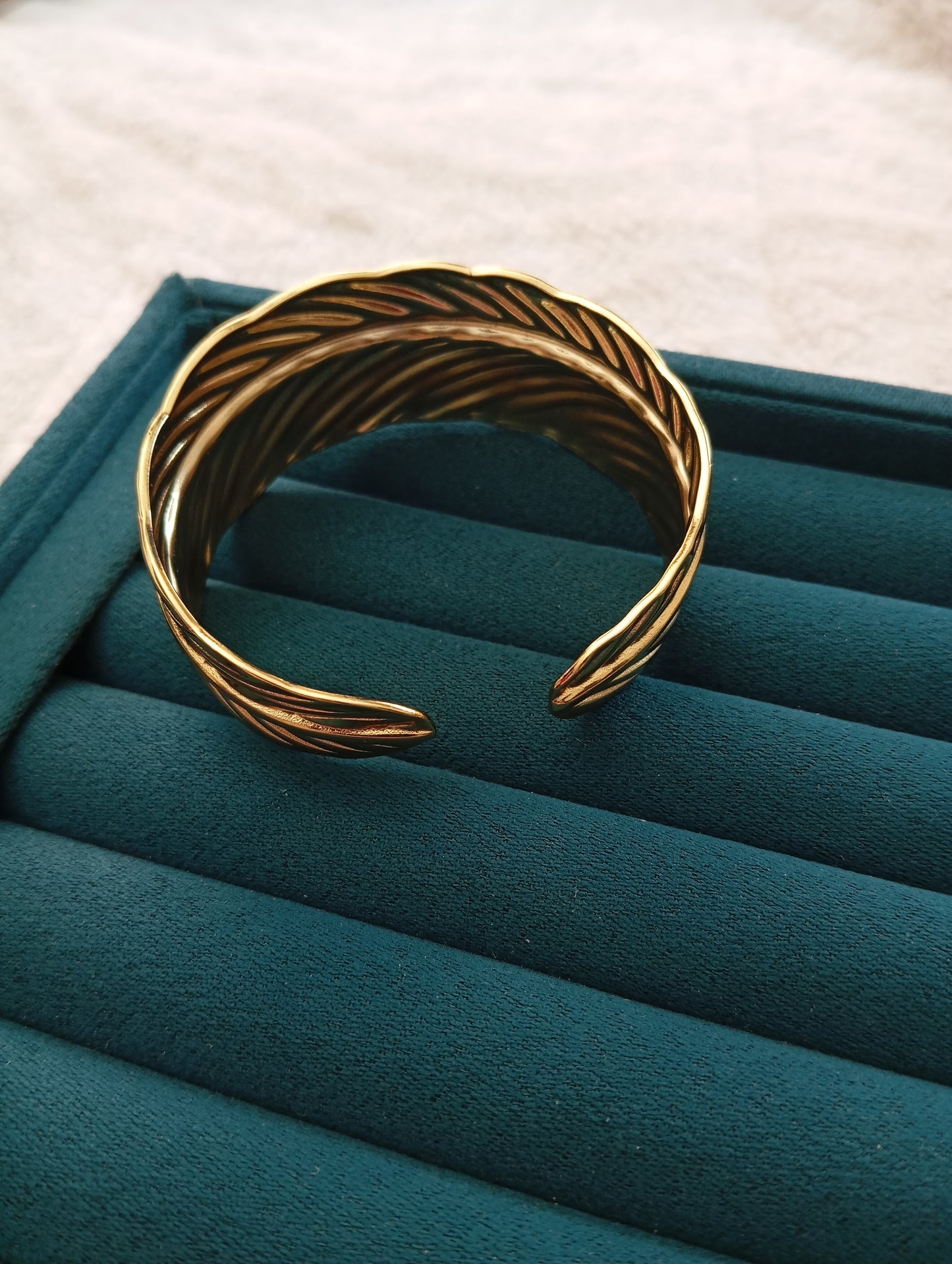 Golden Feather Handcuff