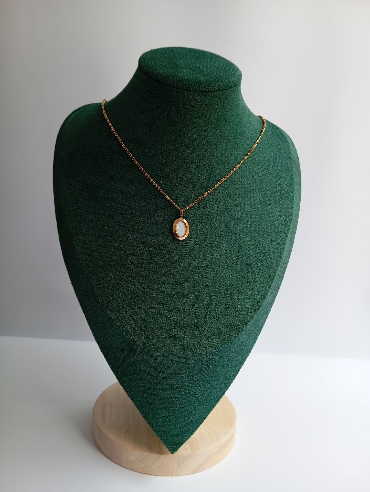 Oval White Stone Necklace