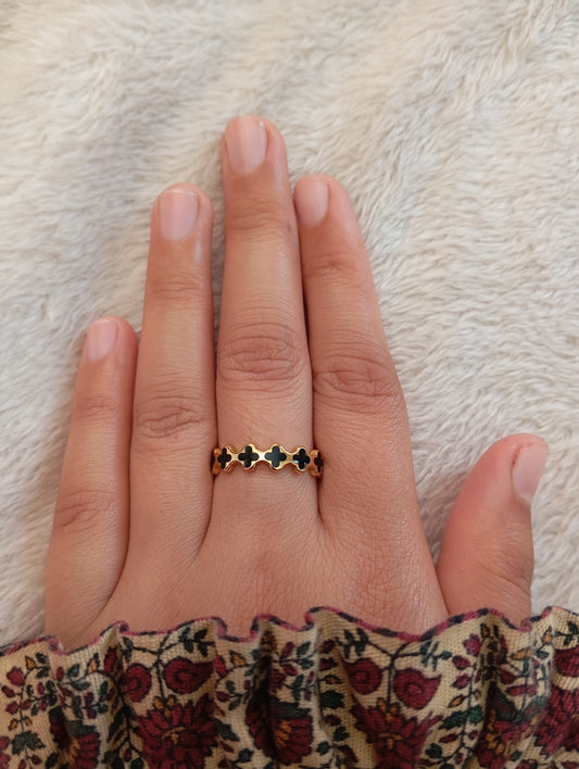 Black Stone Clover Multi Stone Ring