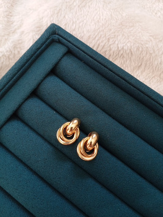 Golden Oval Shaped Earring