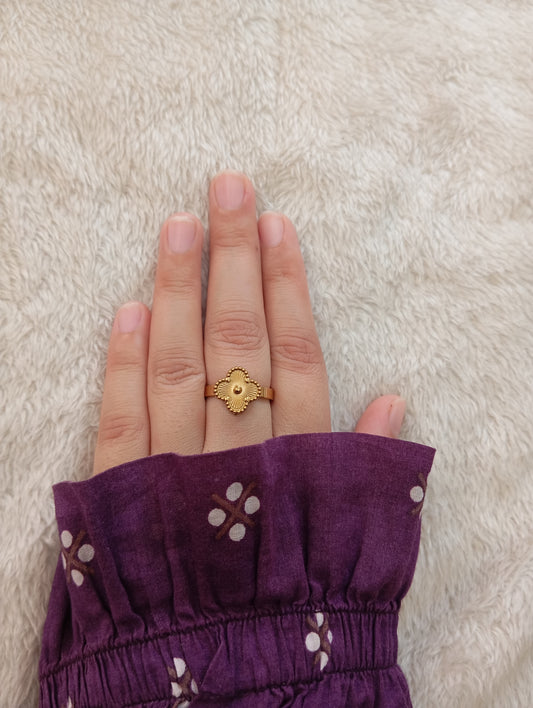 Golden Clover Ring