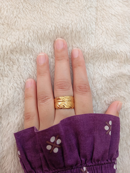 Golden Feather Ring