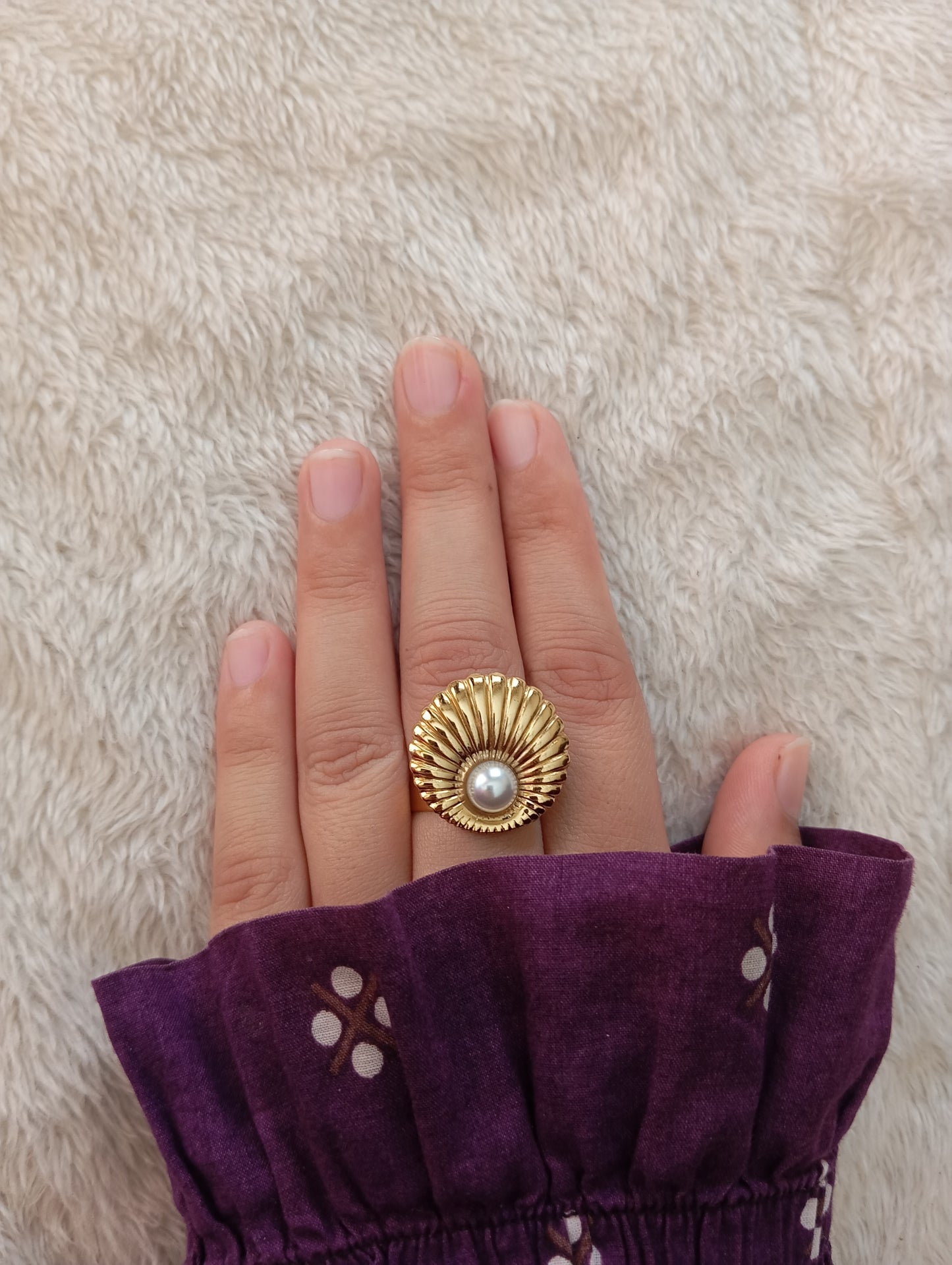 Shell Adjustable Ring