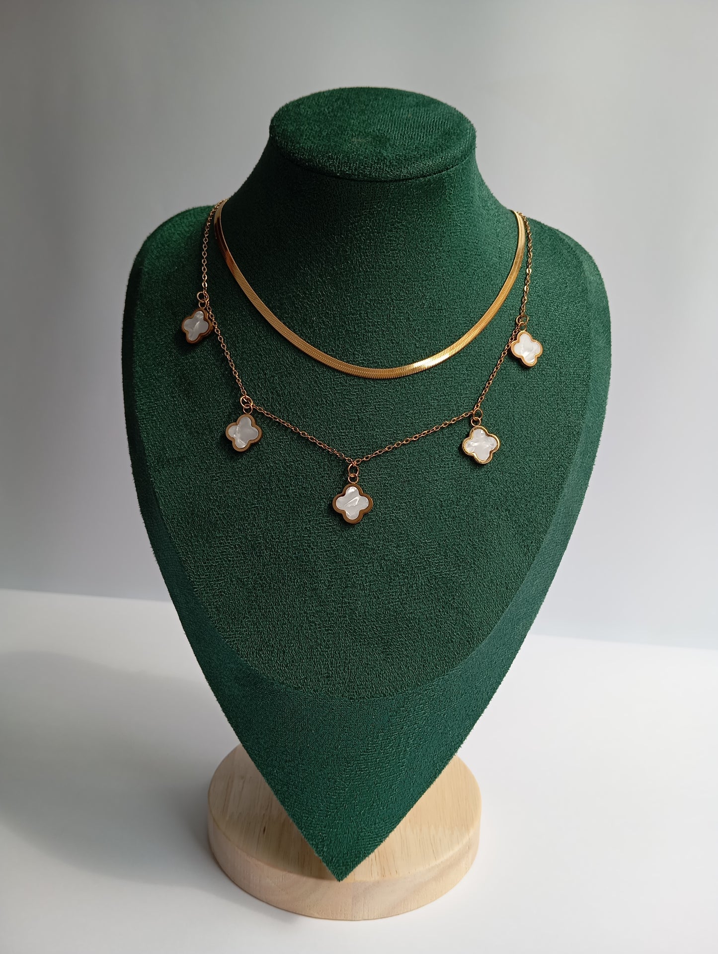 White Clover Double Layer Broad Chain Necklace