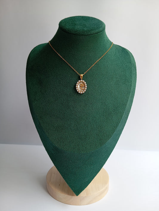 Oval Shaped Golden Flower Necklace