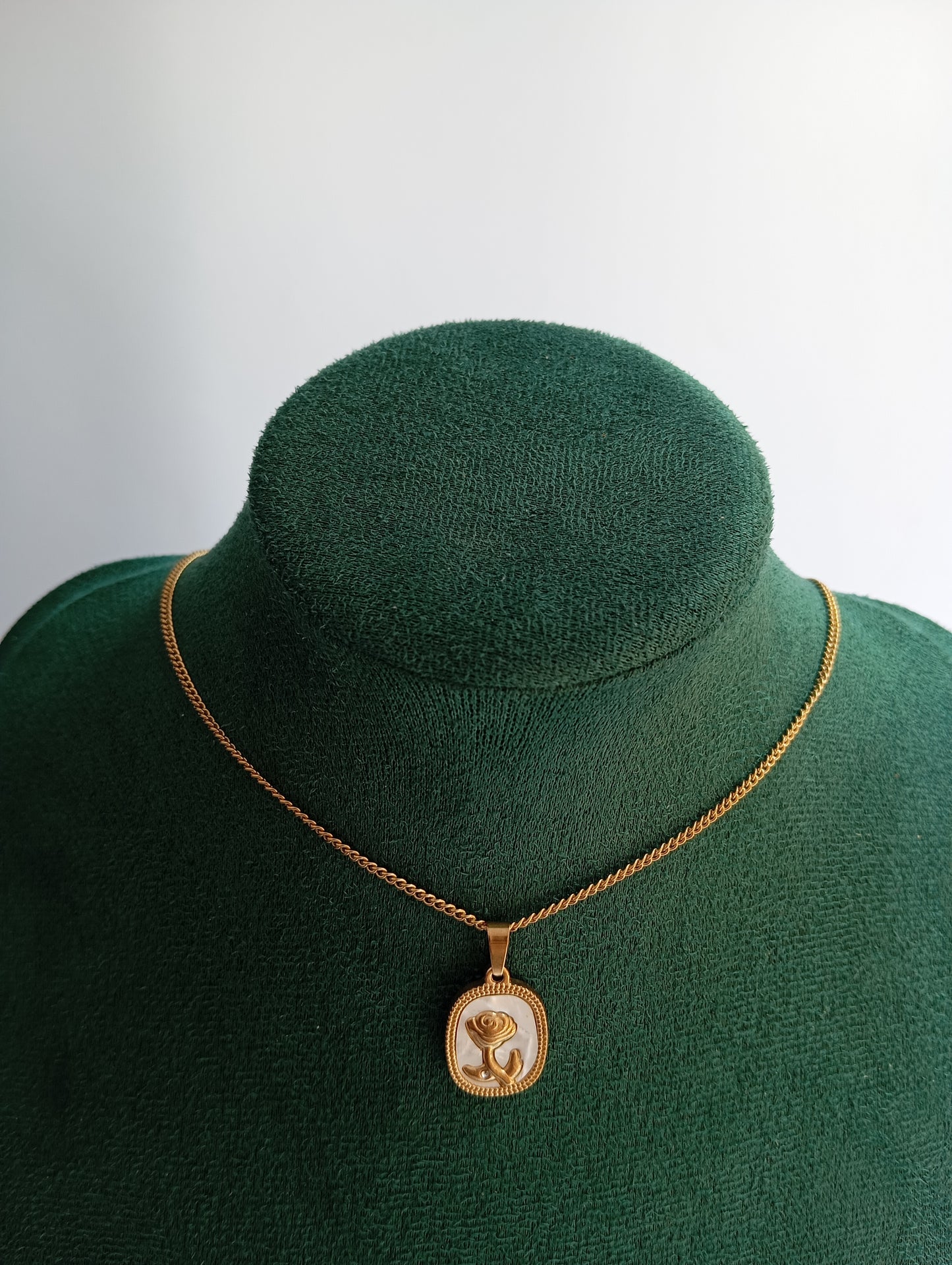 Square White Stone Flower Necklace