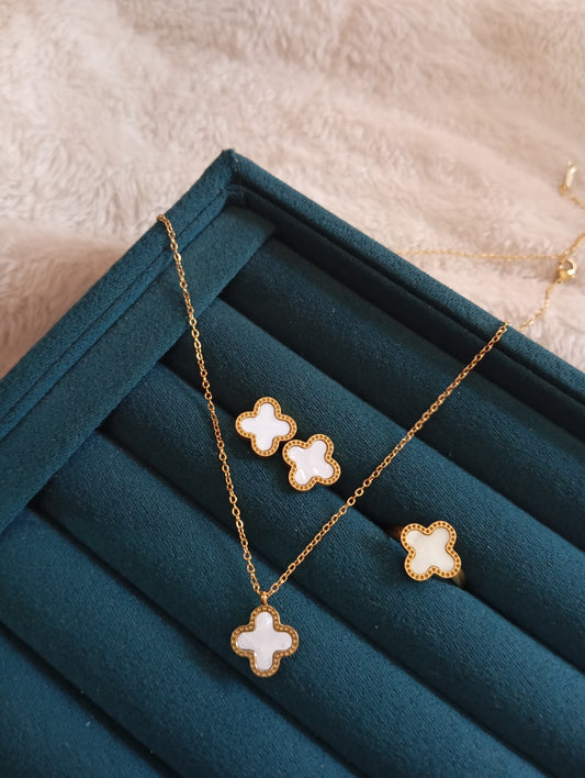 White Stone Clover Set