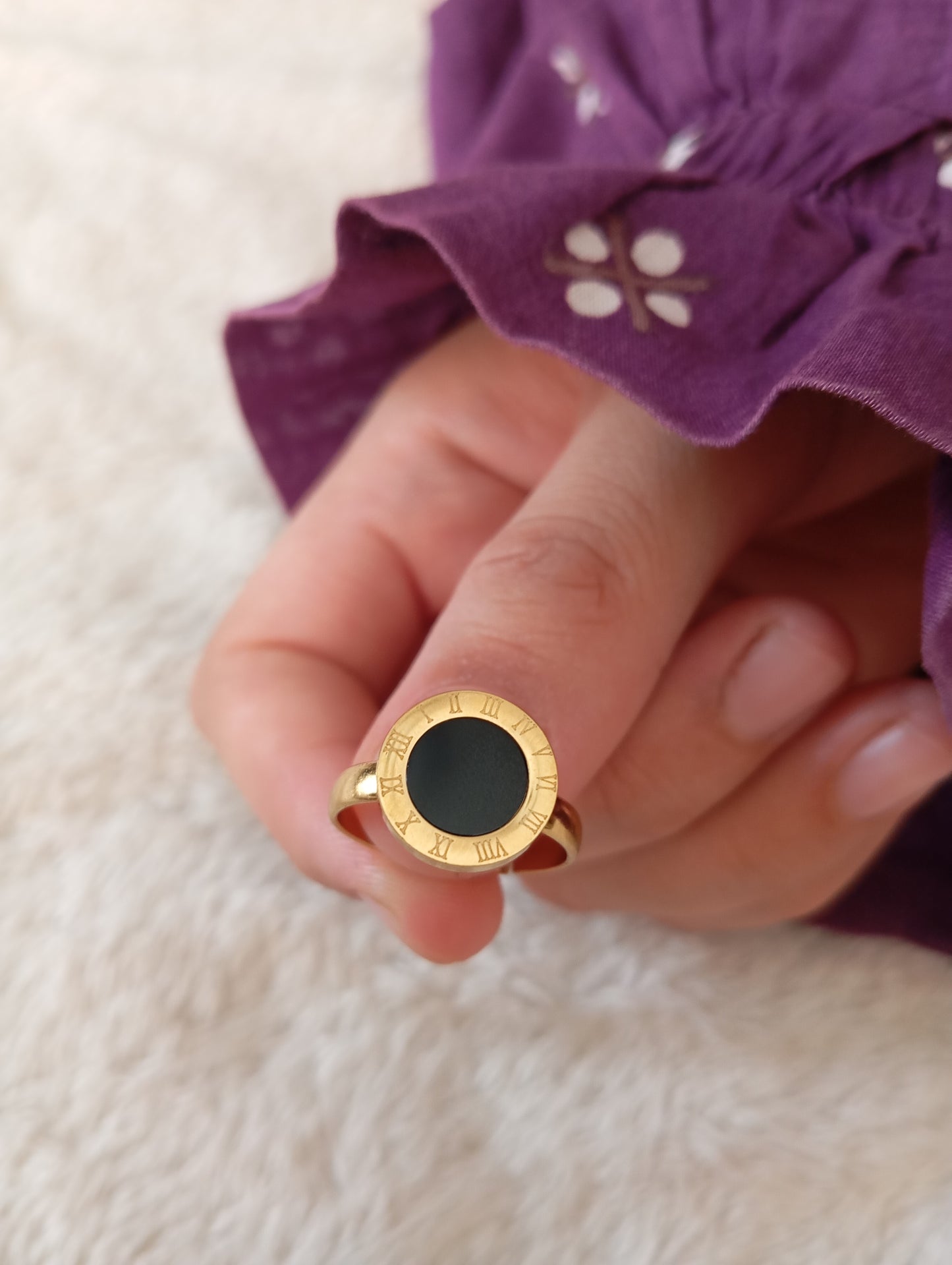 Roman Adjustable Ring