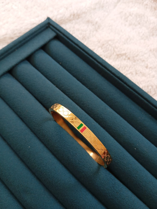 Gucci Handcuff