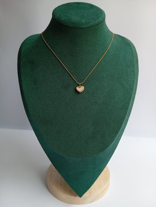 Gold Heart Necklace featuring a beautifully crafted heart-shaped pendant made from premium stainless steel. Waterproof, tarnish-free jewelry for women, ideal for everyday wear, romantic gifting, anniversaries, parties, weddings, and special occasions.
