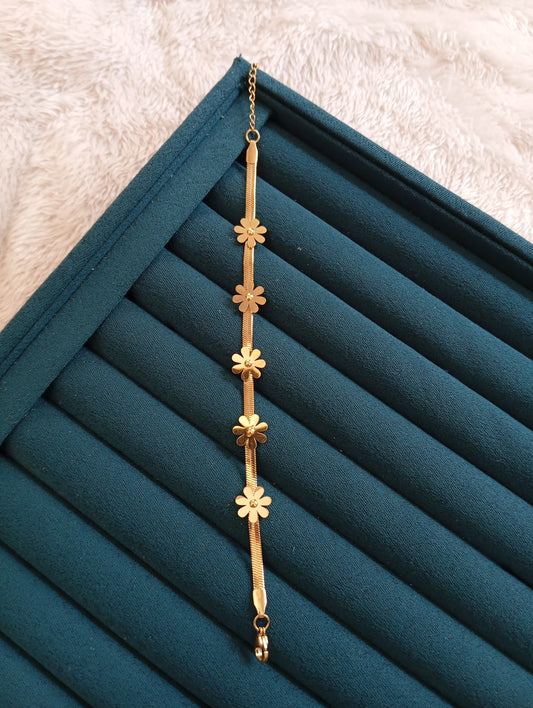 Broad Chain Flower Bracelet