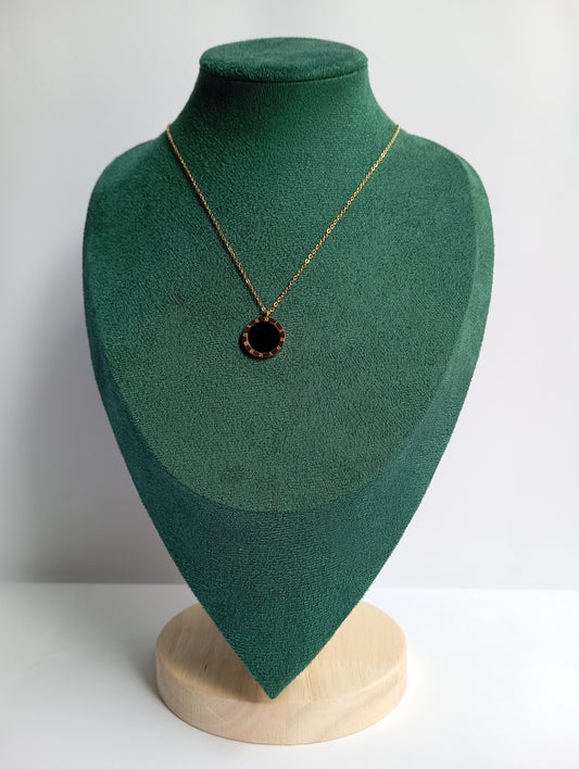 Gold Roman Black Stone Necklace featuring an elegant Roman-inspired pendant accented with a black stone centerpiece. Crafted from premium stainless steel, this waterproof and tarnish-free necklace is perfect for daily wear, parties, weddings, gifting, and sophisticated styling.
