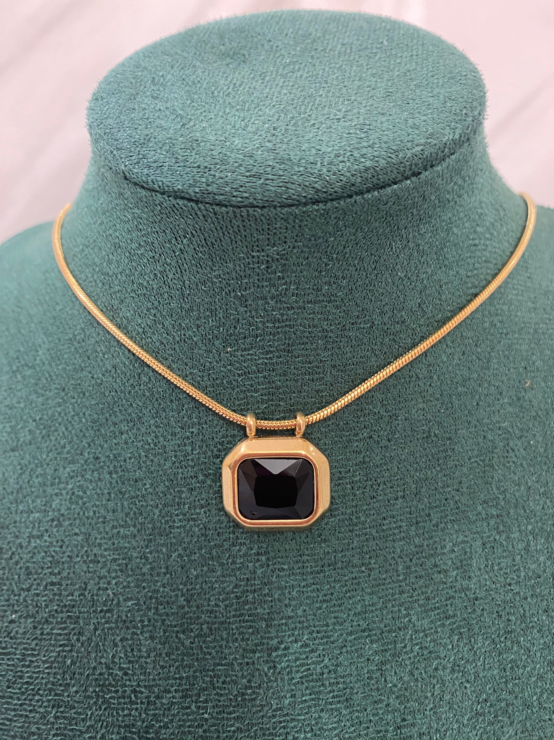 Gold Black Onyx Necklace crafted from premium stainless steel with an elegant black onyx-inspired stone design. Waterproof, tarnish-free necklace for women, perfect for daily wear, weddings, parties, gifting, and special occasions.

