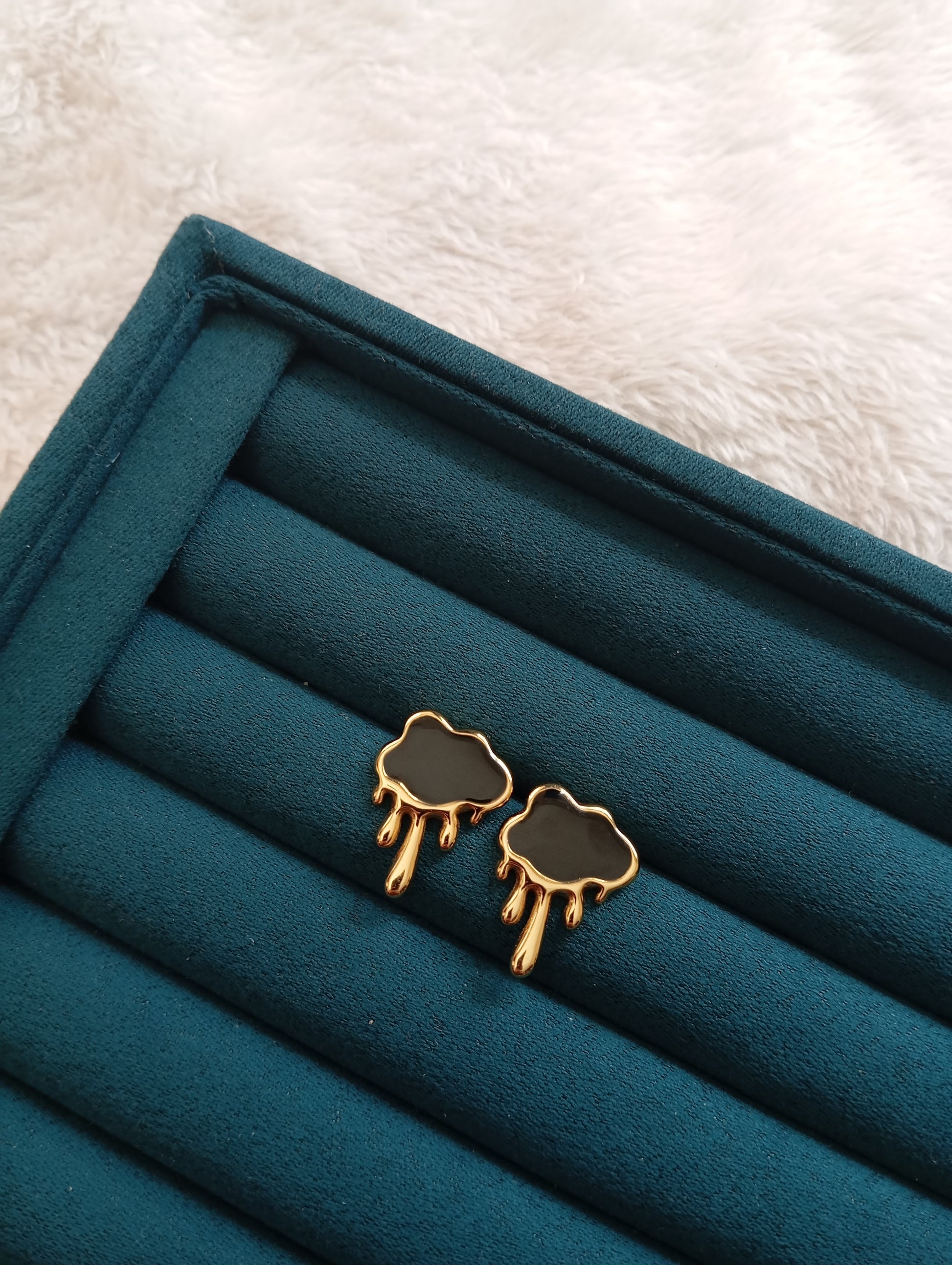 Black Stone Cloud Earrings crafted from premium stainless steel with elegant black stone details and a cloud-inspired design. Waterproof, tarnish-free earrings for women, perfect for daily wear, office wear, parties, weddings, gifting, and special occasions.