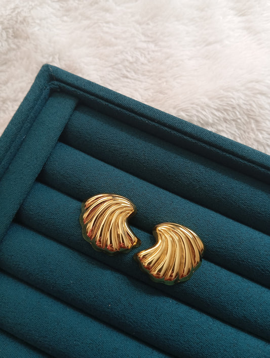 Croissant Curve Earrings crafted from premium stainless steel with a trendy curved croissant-inspired design. Waterproof, tarnish-free earrings for women, perfect for daily wear, office wear, parties, weddings, gifting, and special occasions.