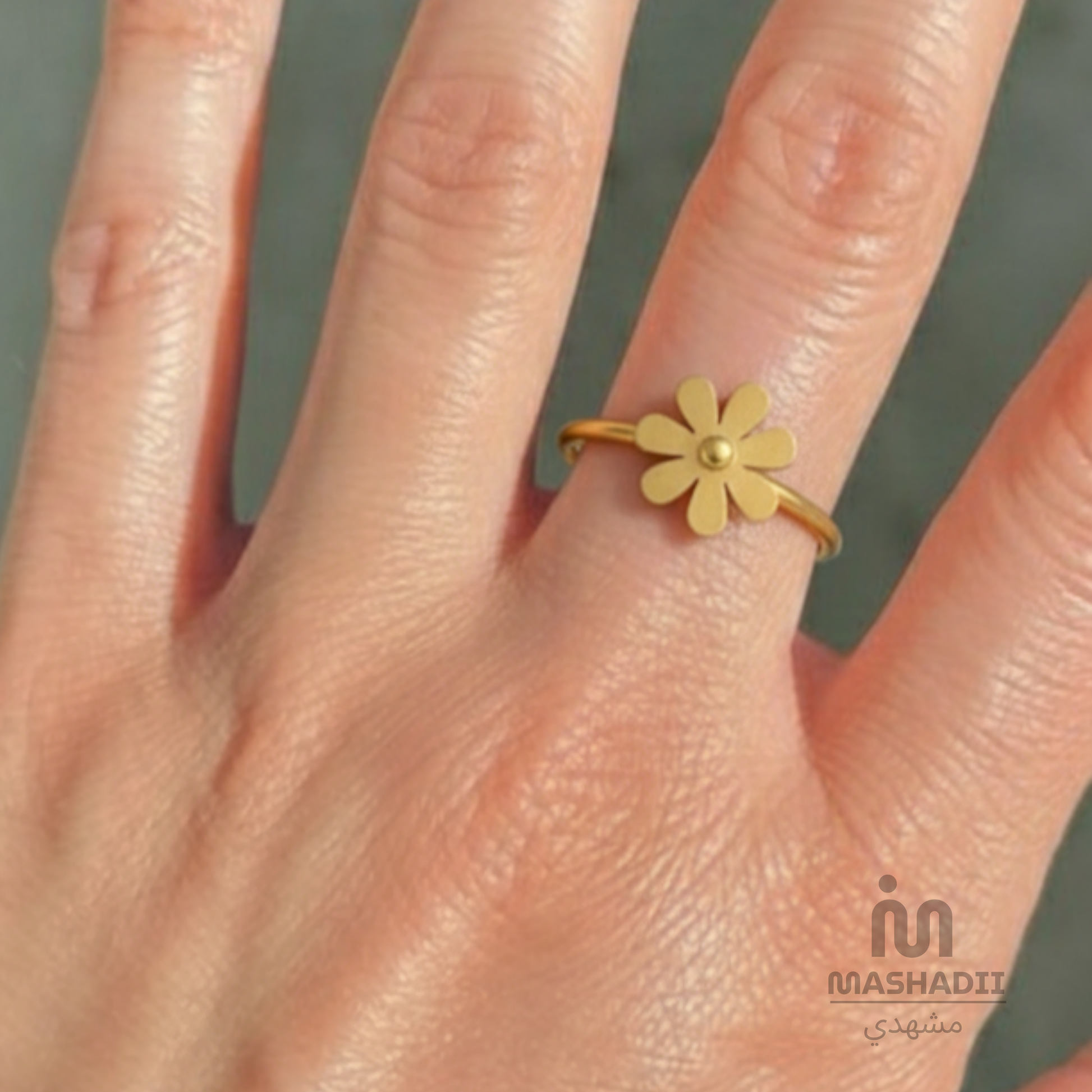 Daisy Flower Adjustable Ring crafted from premium stainless steel with an elegant daisy flower design. Waterproof, tarnish-free, adjustable ring for women, perfect for daily wear, parties, weddings, gifting, and special occasions.

