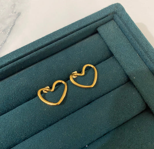 Halo Loop Heart Earrings crafted from premium stainless steel featuring an elegant heart design with a stylish loop detail. Waterproof, tarnish-free earrings for women, perfect for daily wear, parties, weddings, gifting, and special occasions.