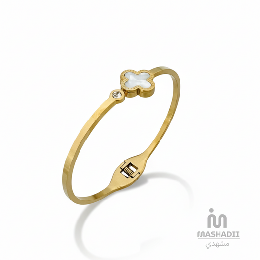 White Clover with Stone Handcuff Bracelet – Waterproof, Tarnish-Free Stainless Steel Bracelet featuring White Clover Motifs, Sparkling Stone Accents, and a 1 Year Colour Guarantee