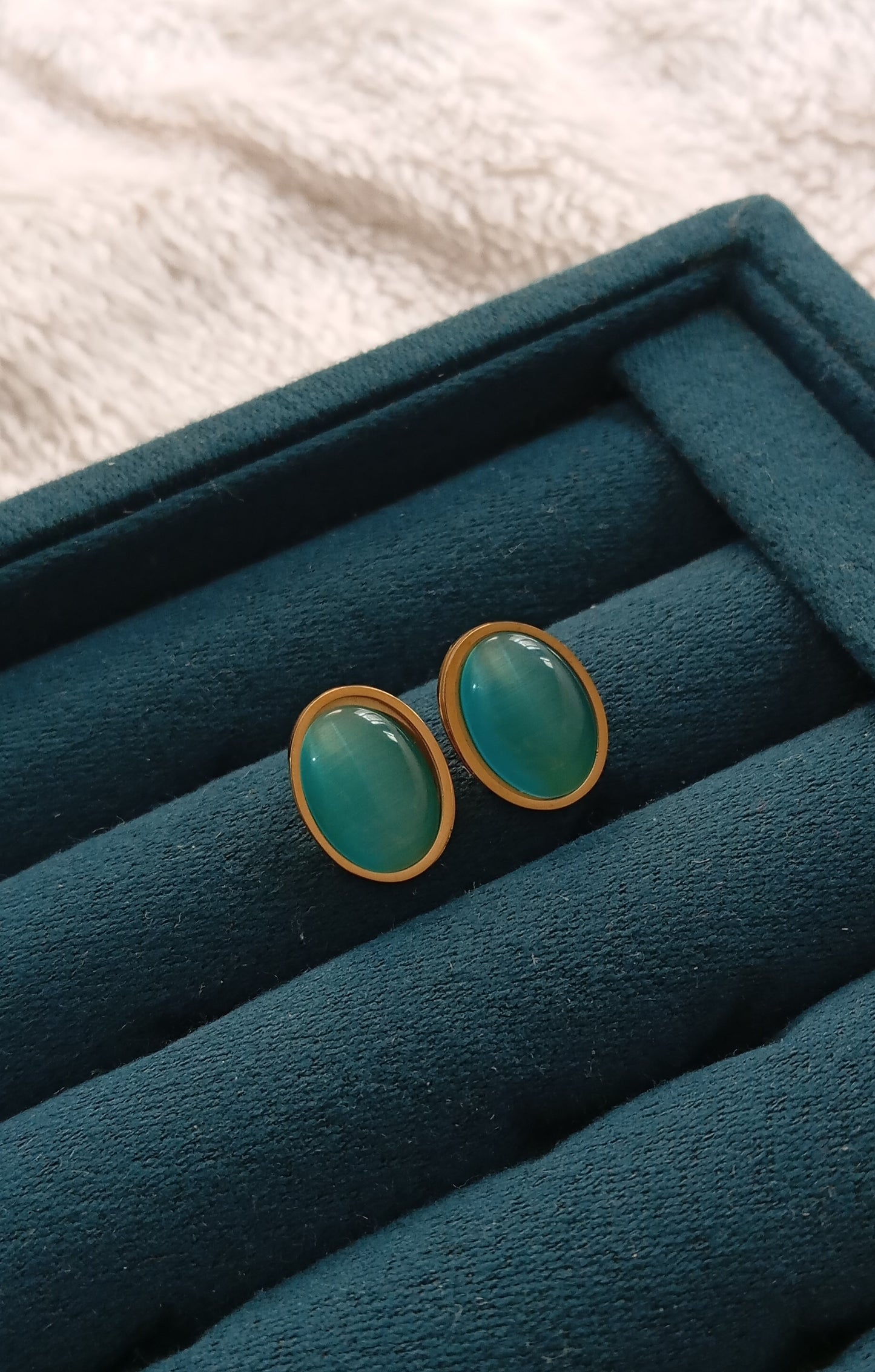 Mint Green Oval Earring