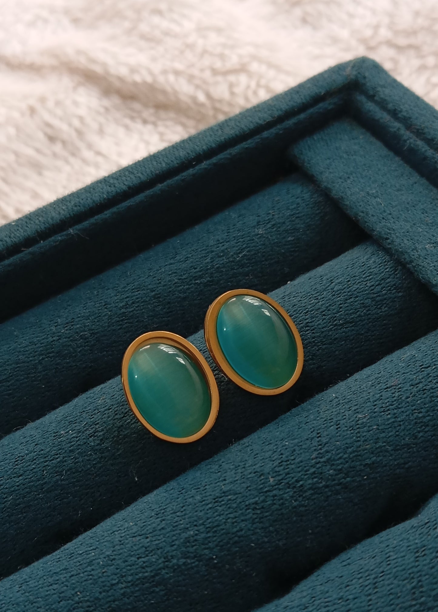 Mint Green Oval Earring