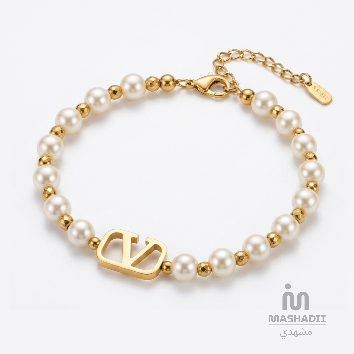 V Logo Signature Bracelet with Pearl